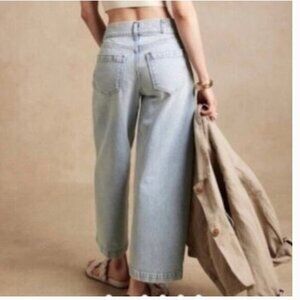Dark wash Banana Republuc High Rise Wide Leg Crop Jeans Size 29
